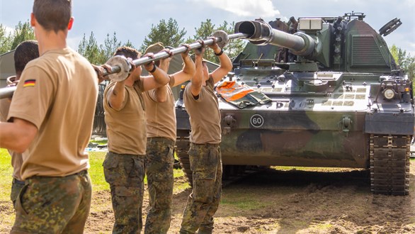 Bild zu Personelle Konsequenzen durch erhöhte Verteidigungsbereitschaft